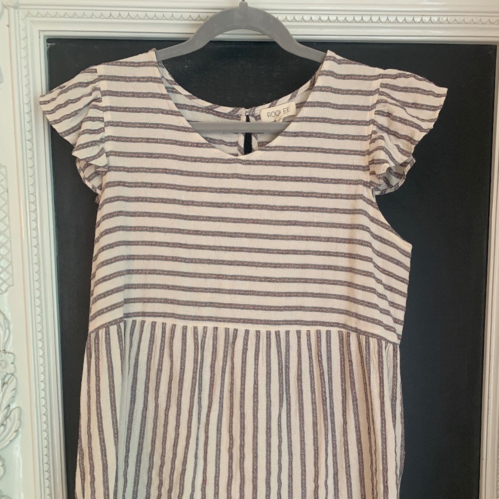 Roolee Sleeveless Peplum Detailed Top Size S